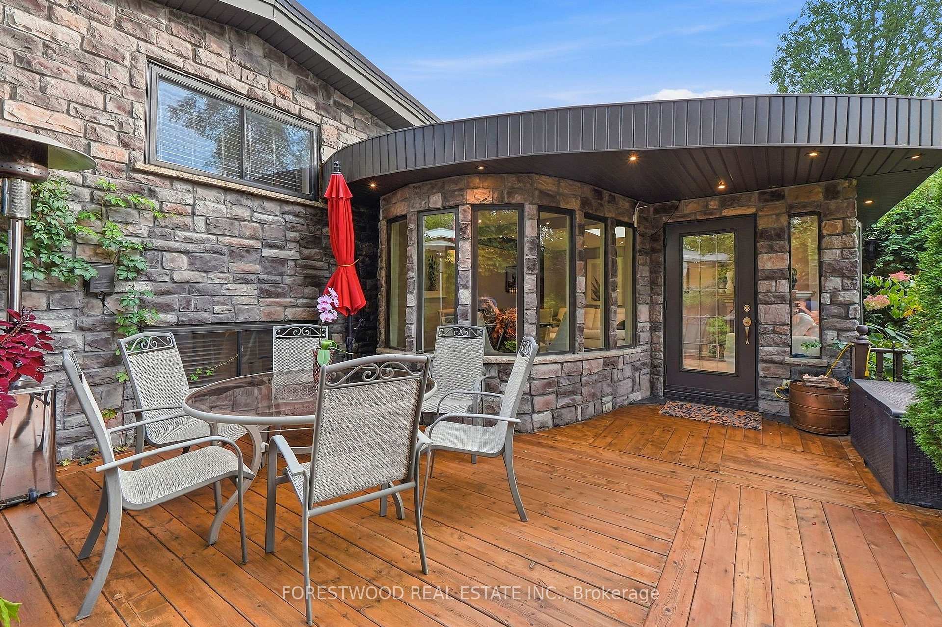 Photo 40 of 1063 Flagship Drive, Mississauga, Applewood — HOMEH