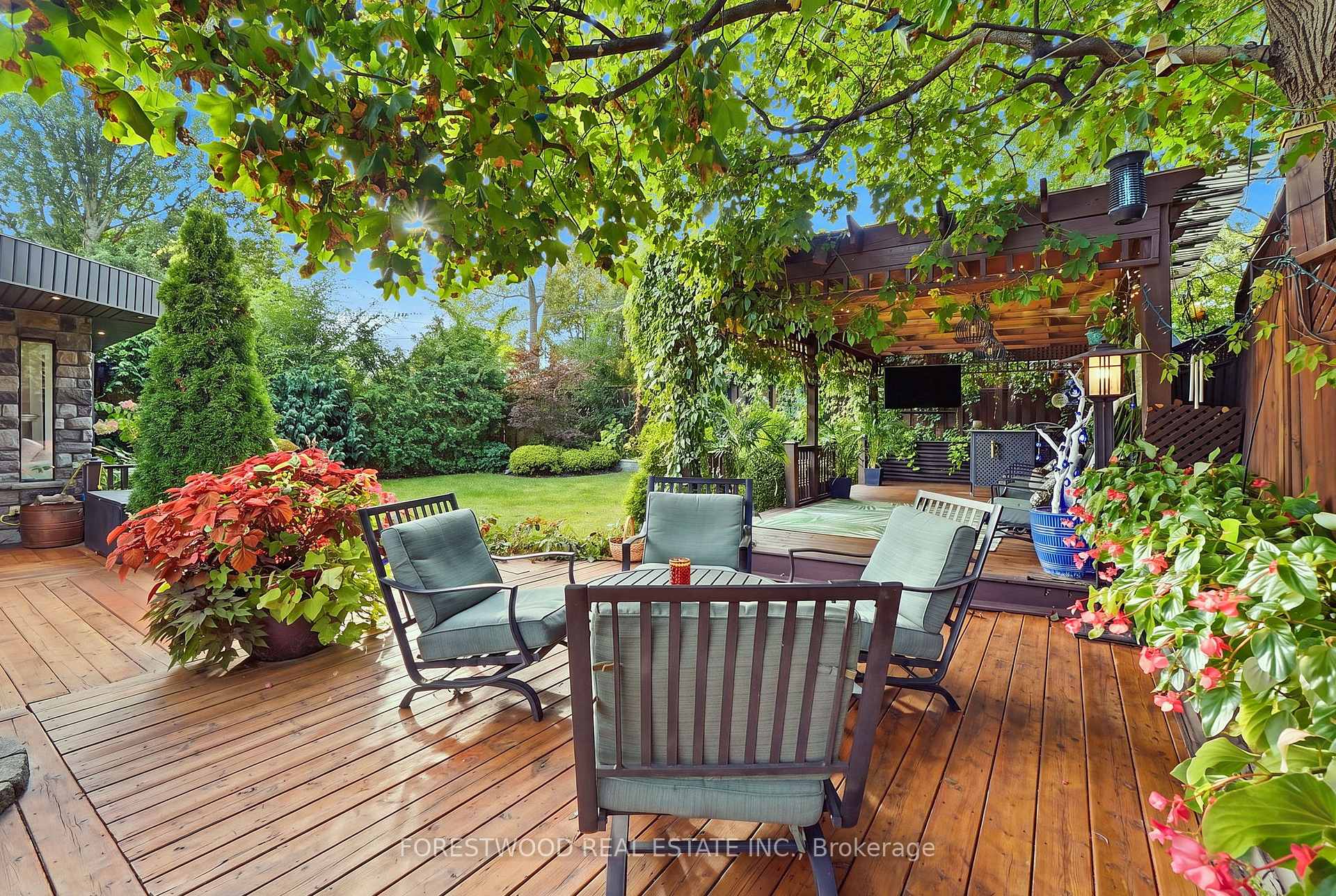 Photo 49 of 1063 Flagship Drive, Mississauga, Applewood — HOMEH