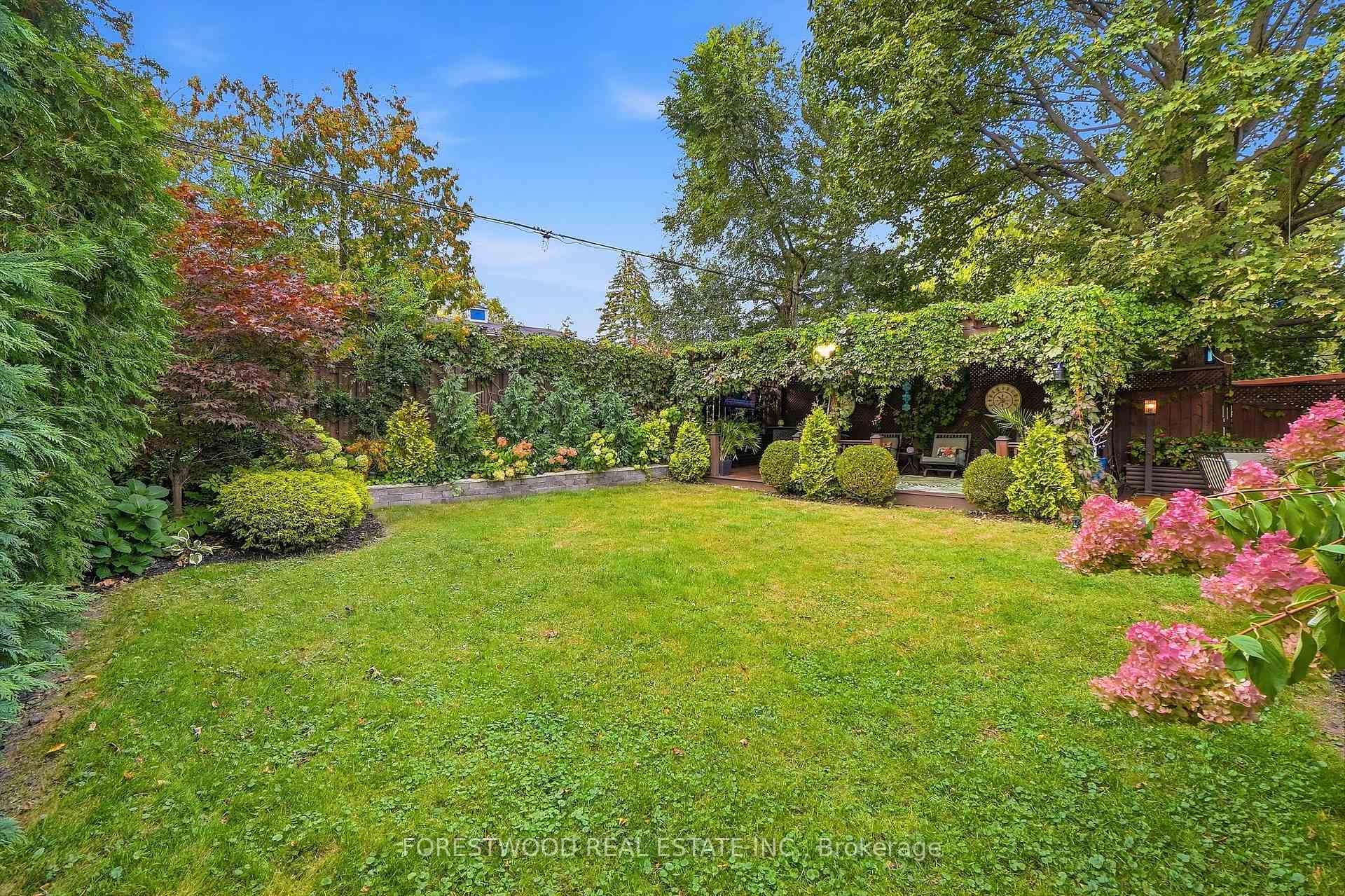 Photo 51 of 1063 Flagship Drive, Mississauga, Applewood — HOMEH