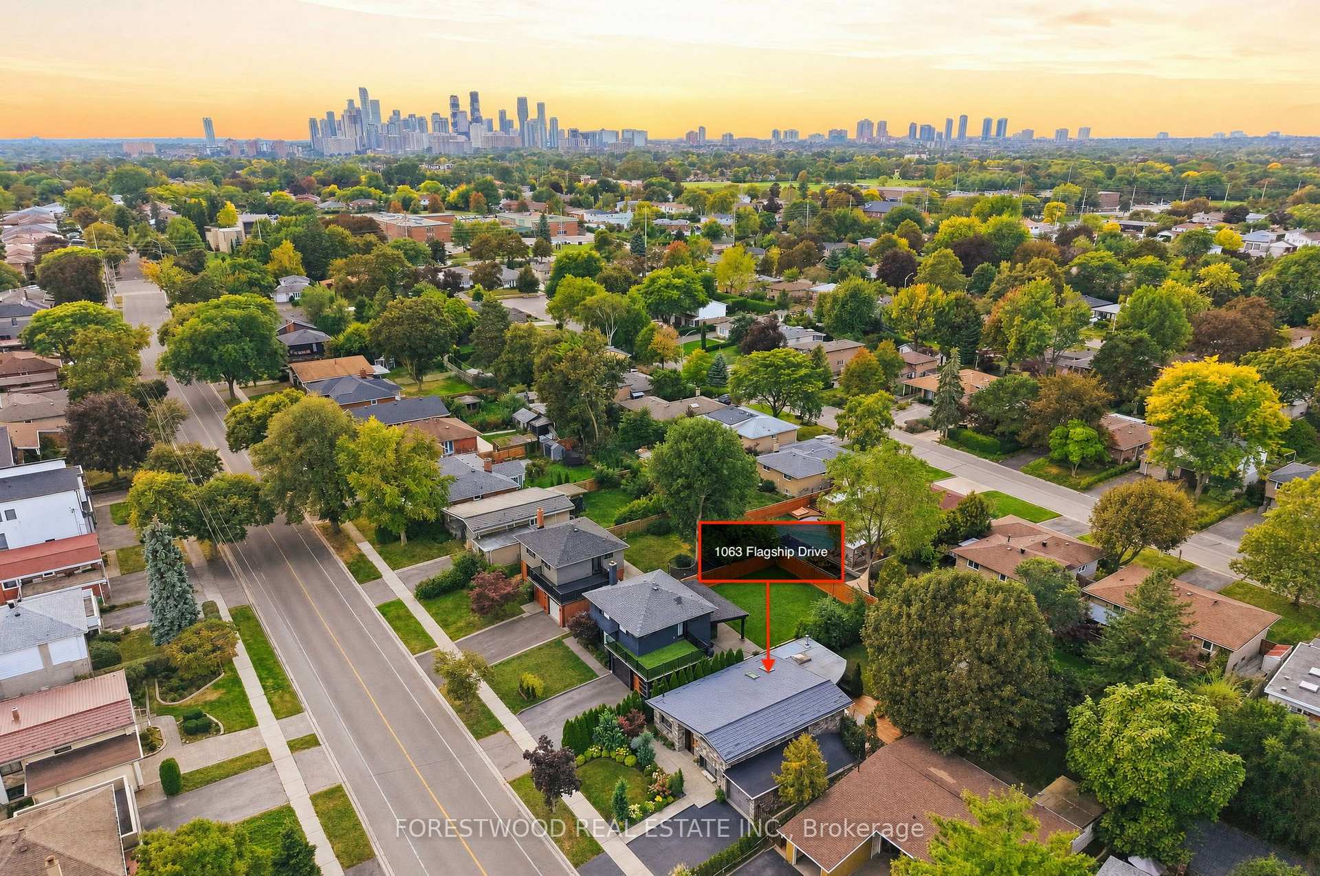 Photo 54 of 1063 Flagship Drive, Mississauga, Applewood — HOMEH