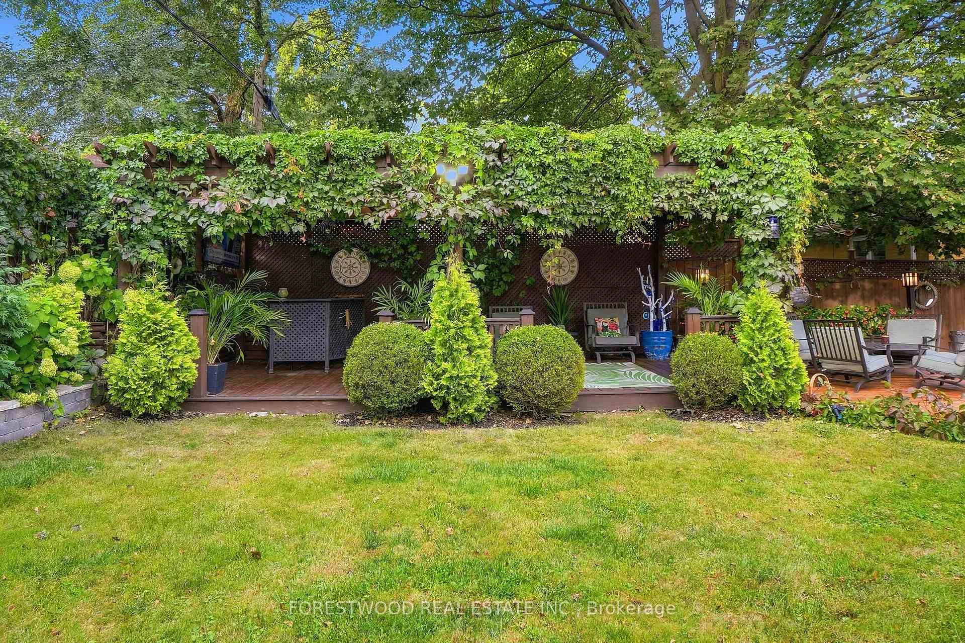 Photo 44 of 1063 Flagship Drive, Mississauga, Applewood — HOMEH