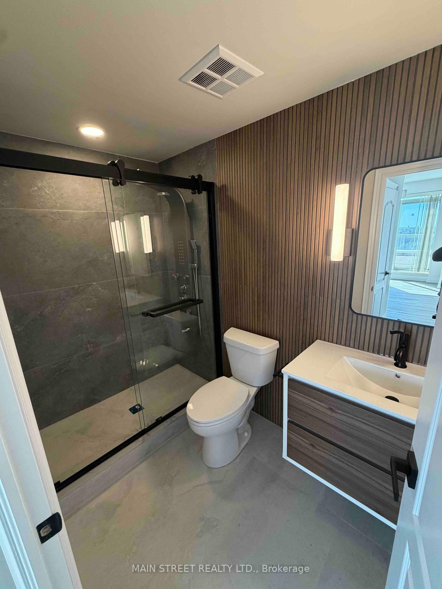 Photo 7 of Unit RG3, 2 Clairtrell Road, North York, Willowdale East — HOMEH