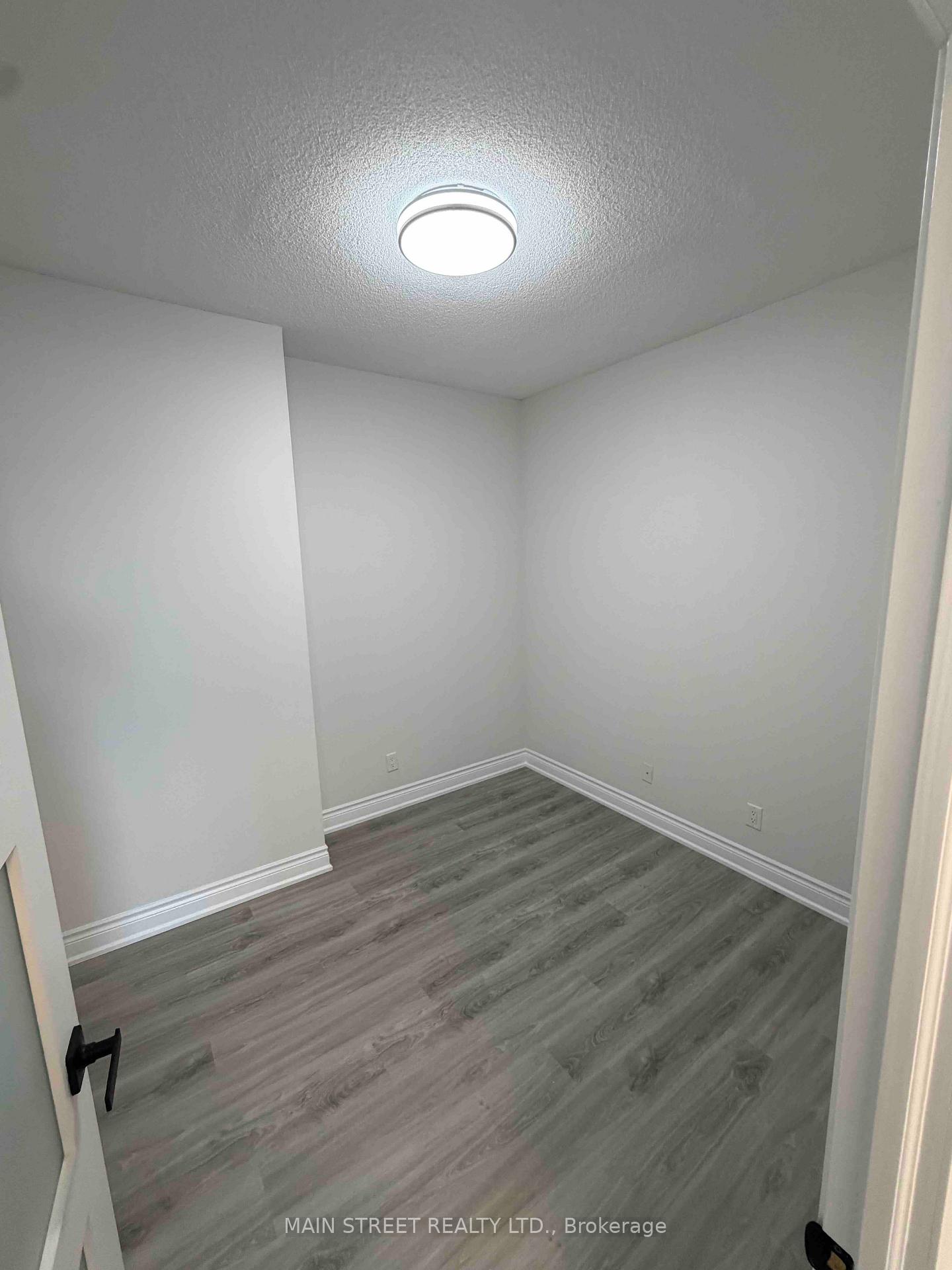 Photo 12 of Unit RG3, 2 Clairtrell Road, North York, Willowdale East — HOMEH
