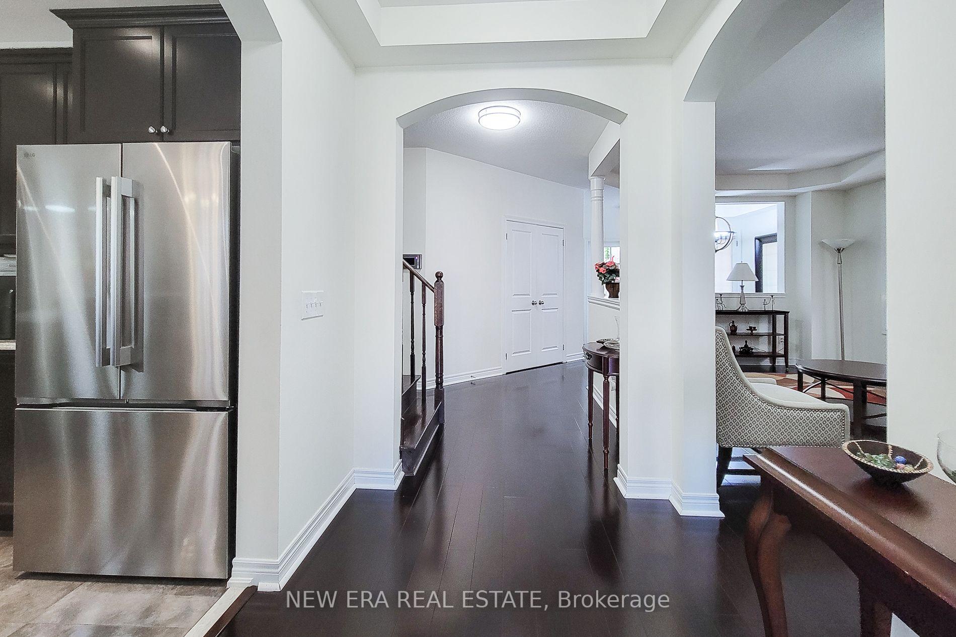 Photo 13 of 23 Curran Road, Hamilton, Meadowlands — HOMEH