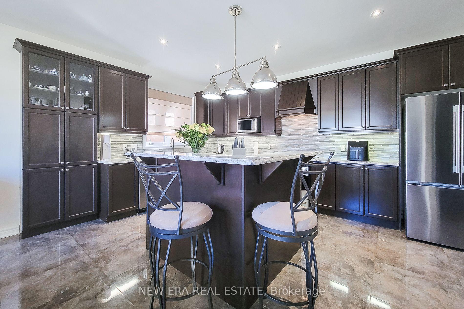 Photo 17 of 23 Curran Road, Hamilton, Meadowlands — HOMEH