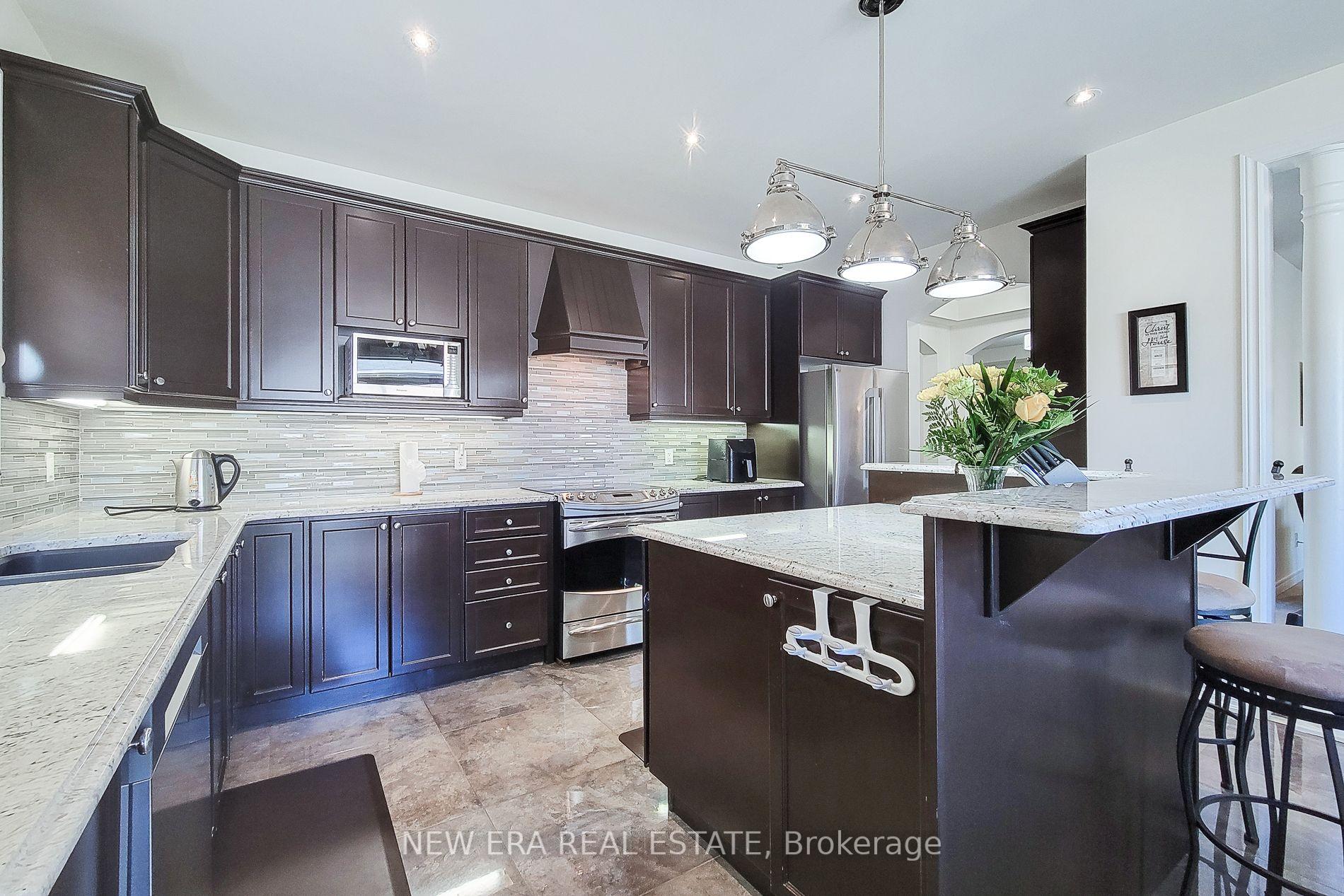 Photo 19 of 23 Curran Road, Hamilton, Meadowlands — HOMEH
