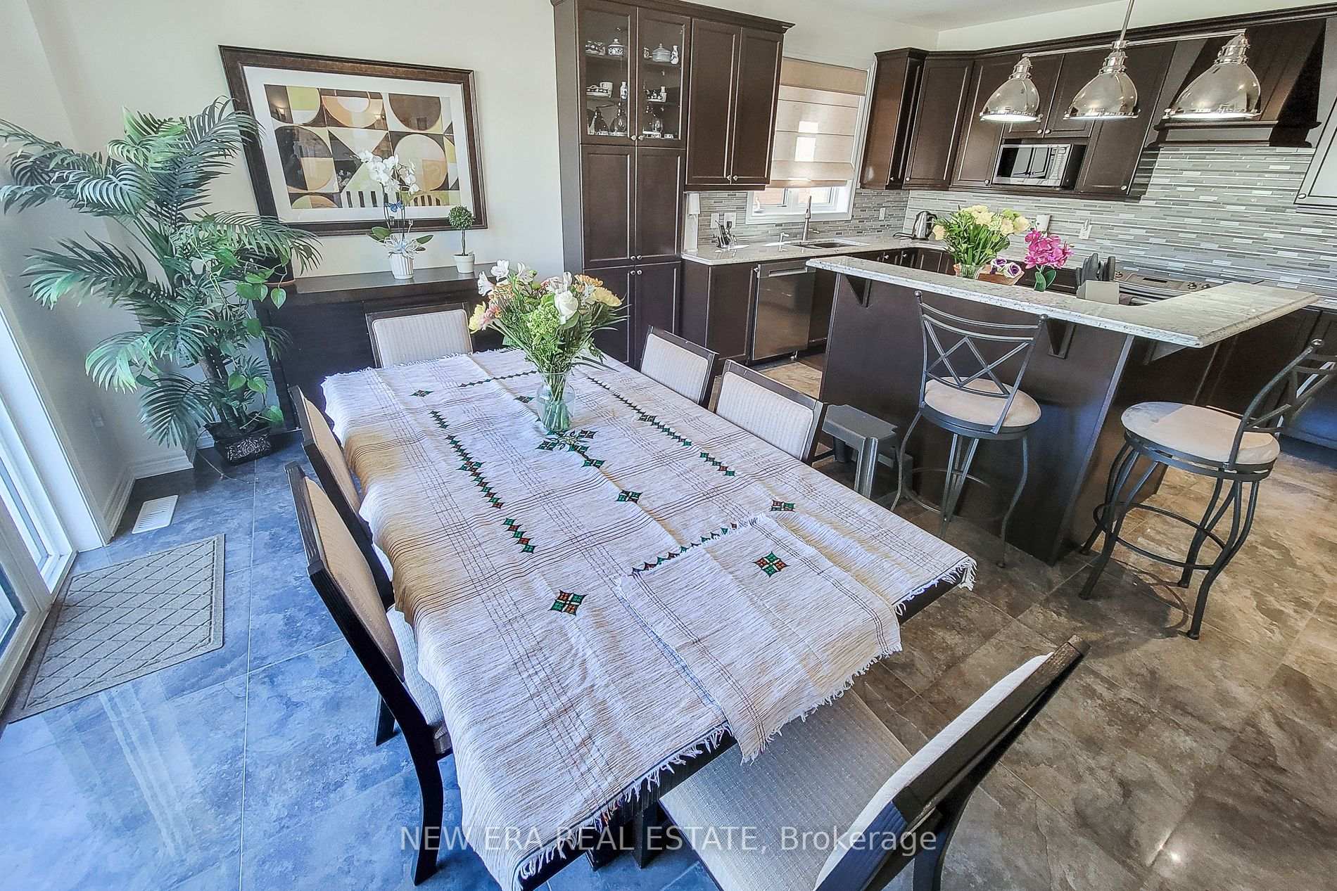 Photo 25 of 23 Curran Road, Hamilton, Meadowlands — HOMEH
