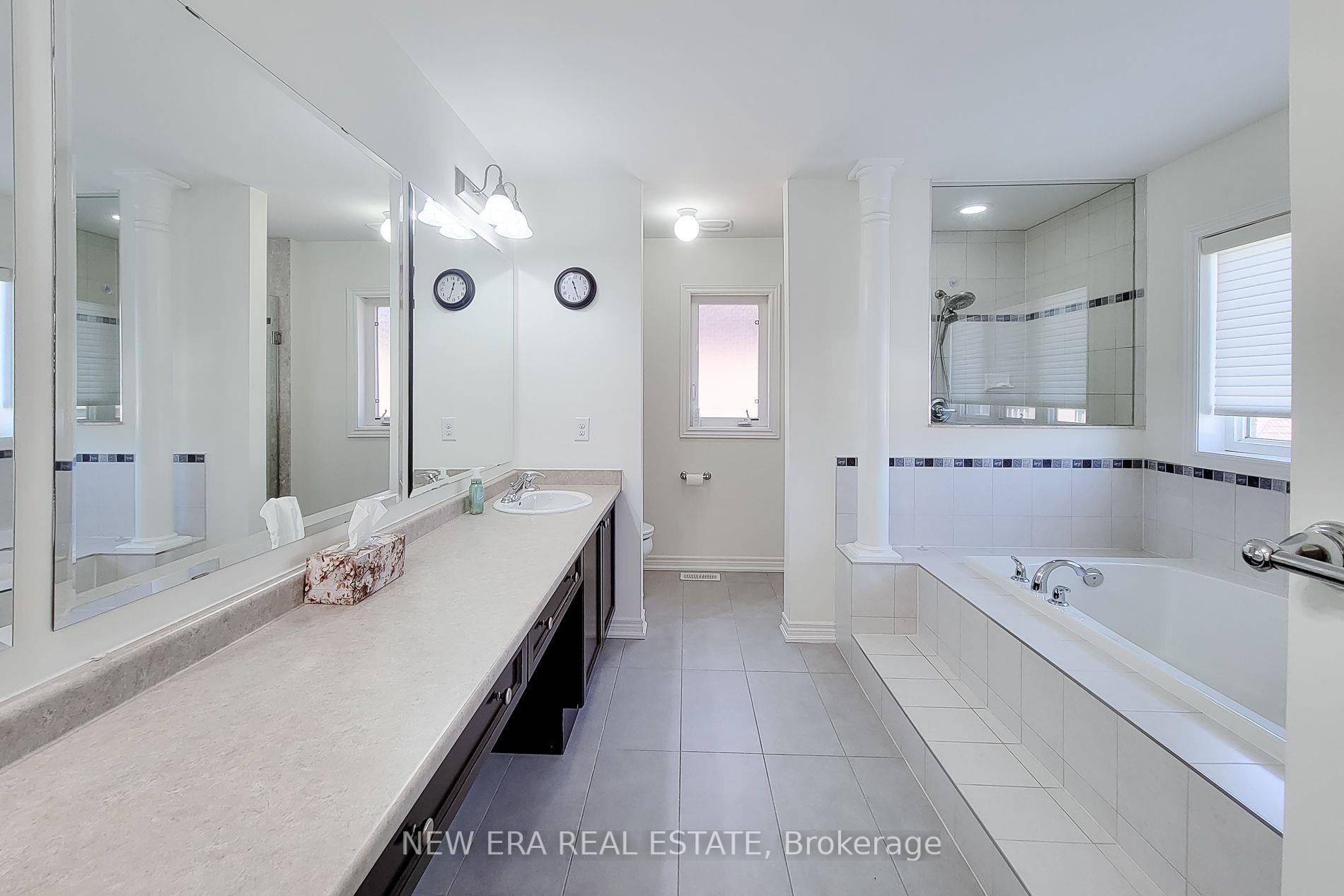 Photo 32 of 23 Curran Road, Hamilton, Meadowlands — HOMEH