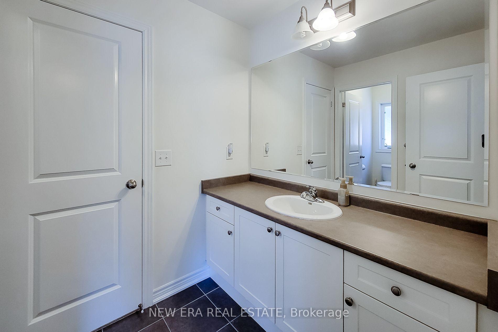 Photo 38 of 23 Curran Road, Hamilton, Meadowlands — HOMEH