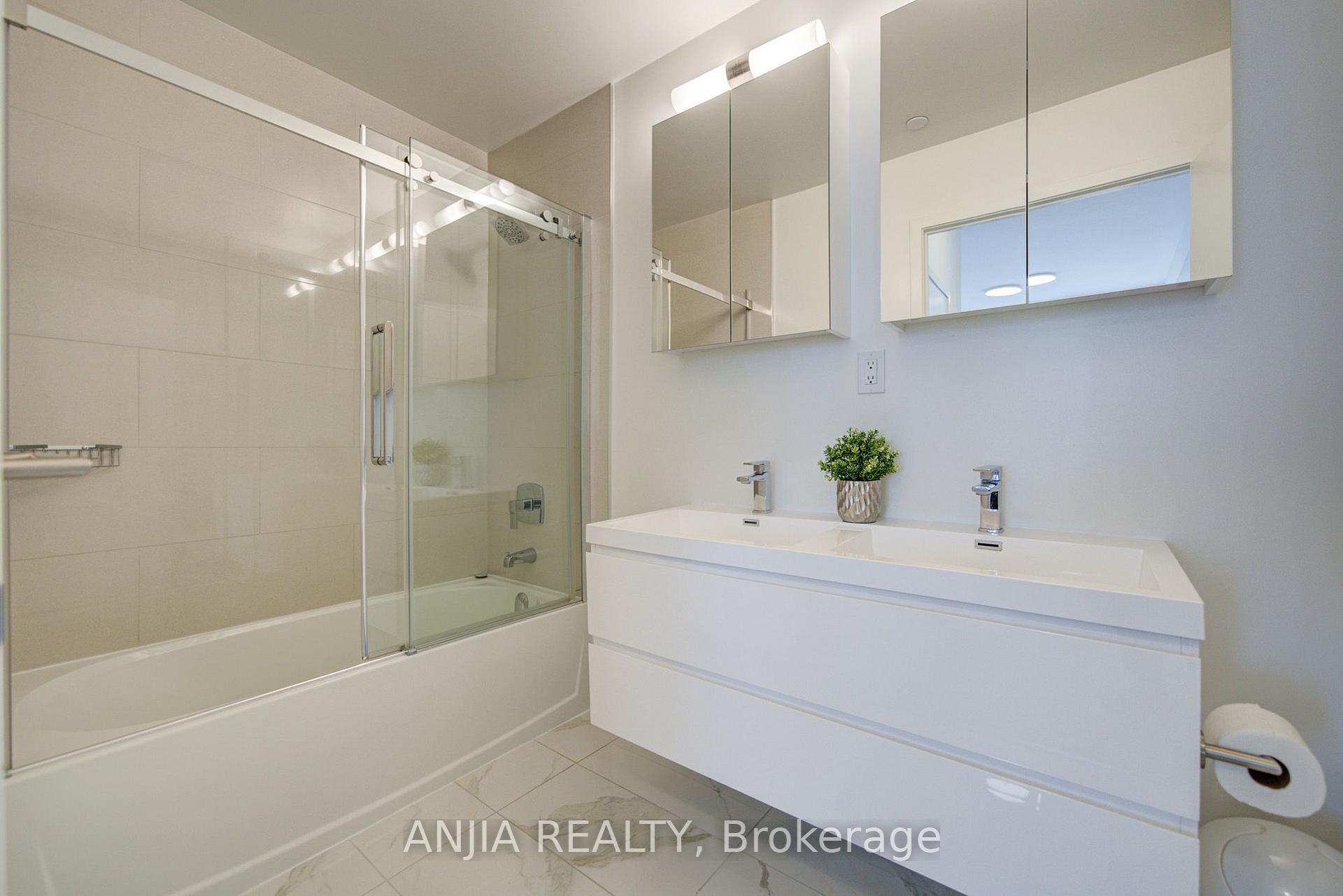 Photo 22 of Unit 1705, 8119 Birchmount Road, Markham, Unionville — HOMEH