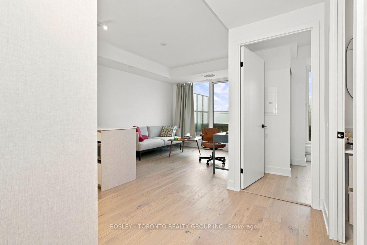 Photo 2 of Unit 504, 1285 Queen Street E, Toronto, Greenwood-Coxwell — HOMEH