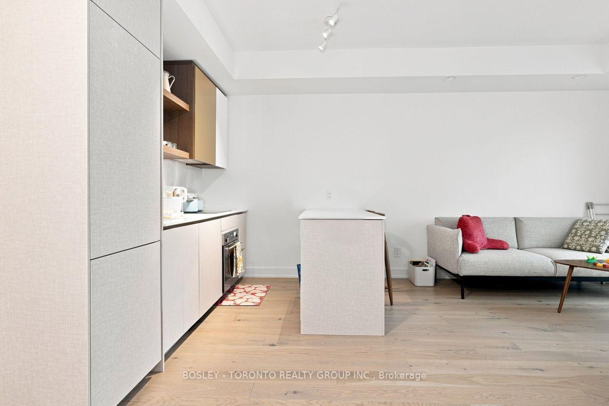 Photo 4 of Unit 504, 1285 Queen Street E, Toronto, Greenwood-Coxwell — HOMEH