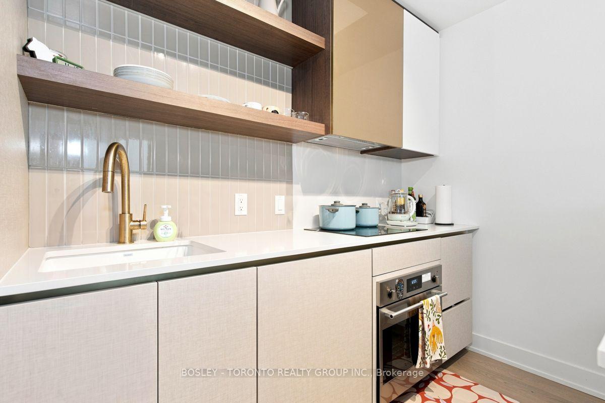 Photo 7 of Unit 504, 1285 Queen Street E, Toronto, Greenwood-Coxwell — HOMEH