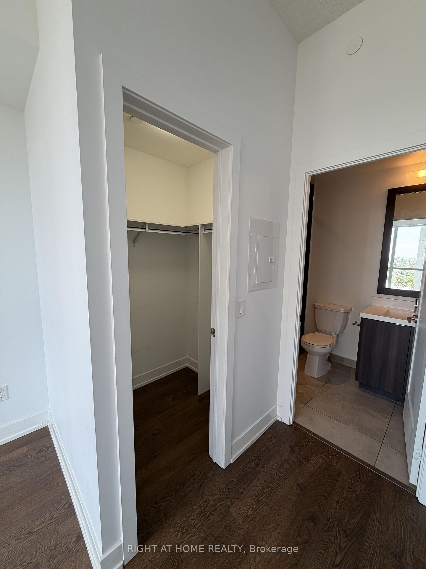 Photo 14 of Unit 2916, 9 Mabelle Avenue, Etobicoke, Islington-City Centre West — HOMEH