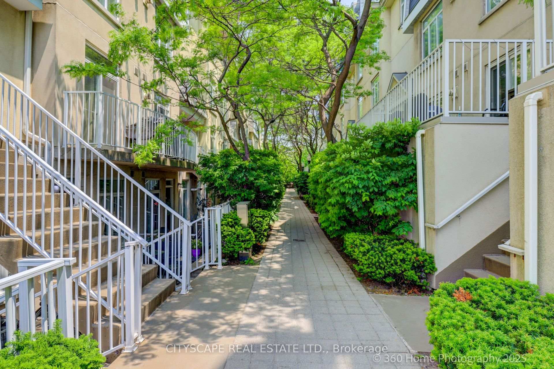 Photo 2 of Unit 559, 36 Stadium Road, Toronto, Waterfront Communities — HOMEH