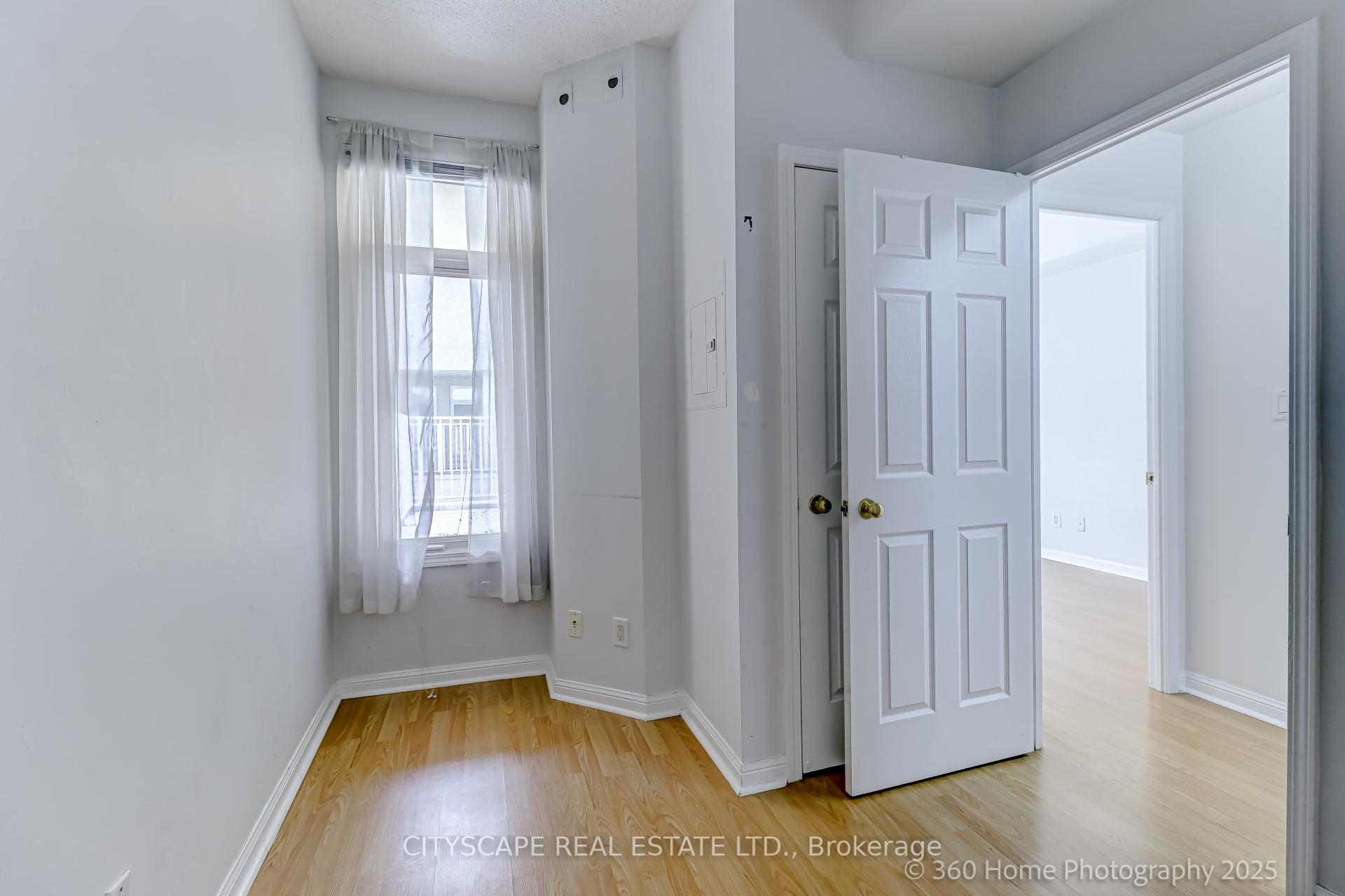 Photo 10 of Unit 559, 36 Stadium Road, Toronto, Waterfront Communities — HOMEH