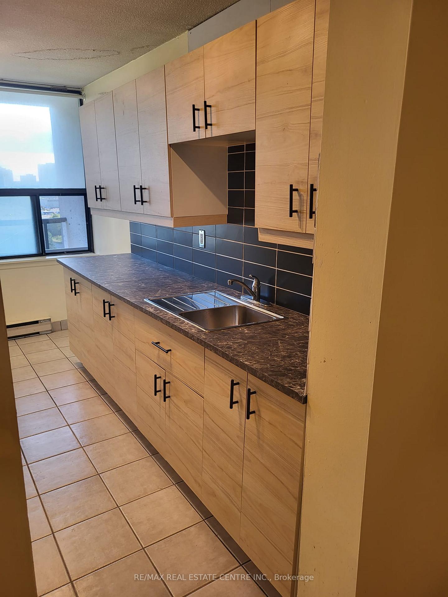 Photo 12 of Unit 1202, 17 Knightsbridge Road, Brampton, Queen Street Corridor — HOMEH