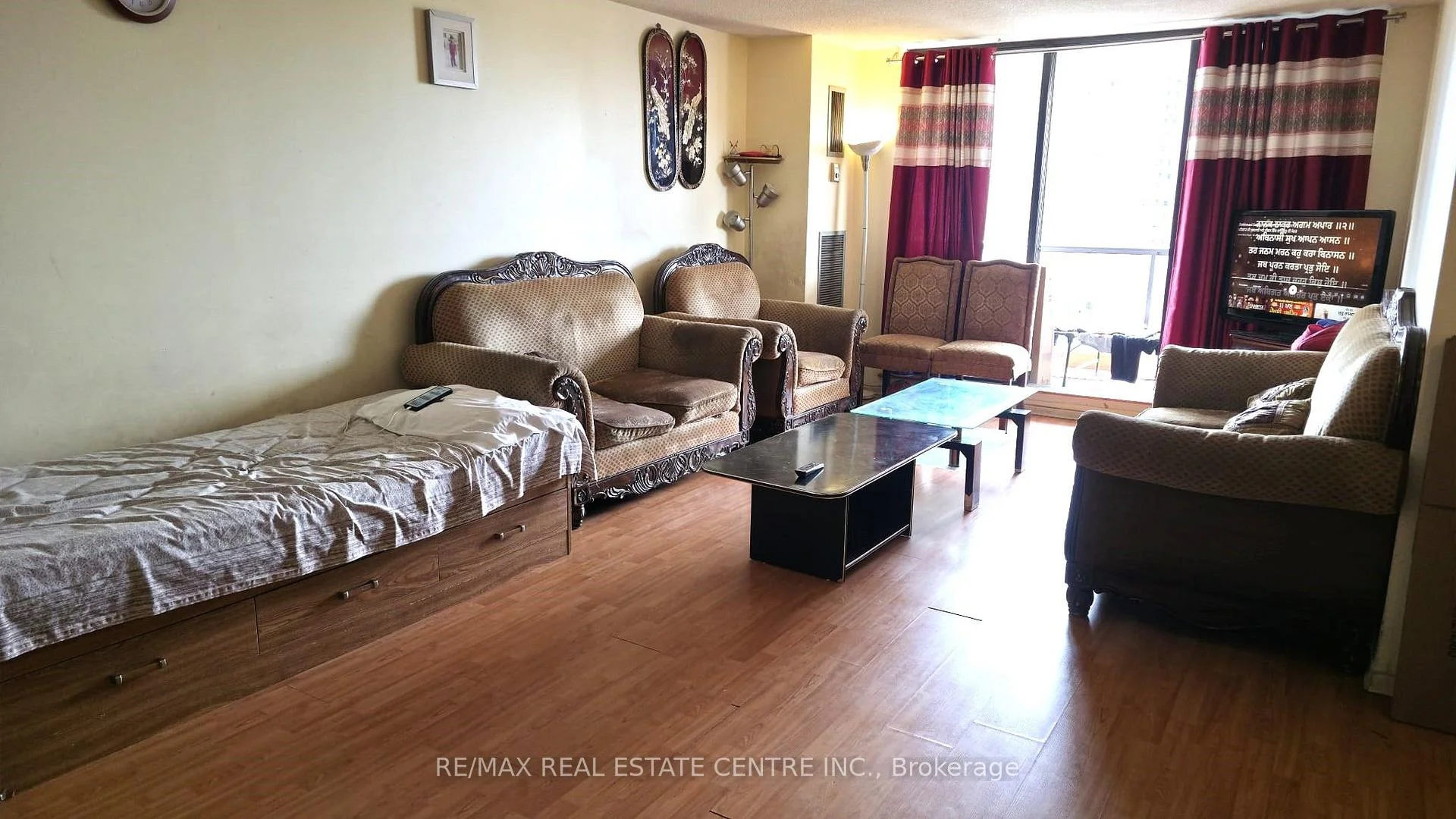 Photo 3 of Unit 1202, 17 Knightsbridge Road, Brampton, Queen Street Corridor — HOMEH