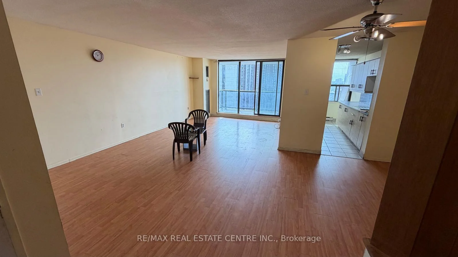 Photo 4 of Unit 1202, 17 Knightsbridge Road, Brampton, Queen Street Corridor — HOMEH