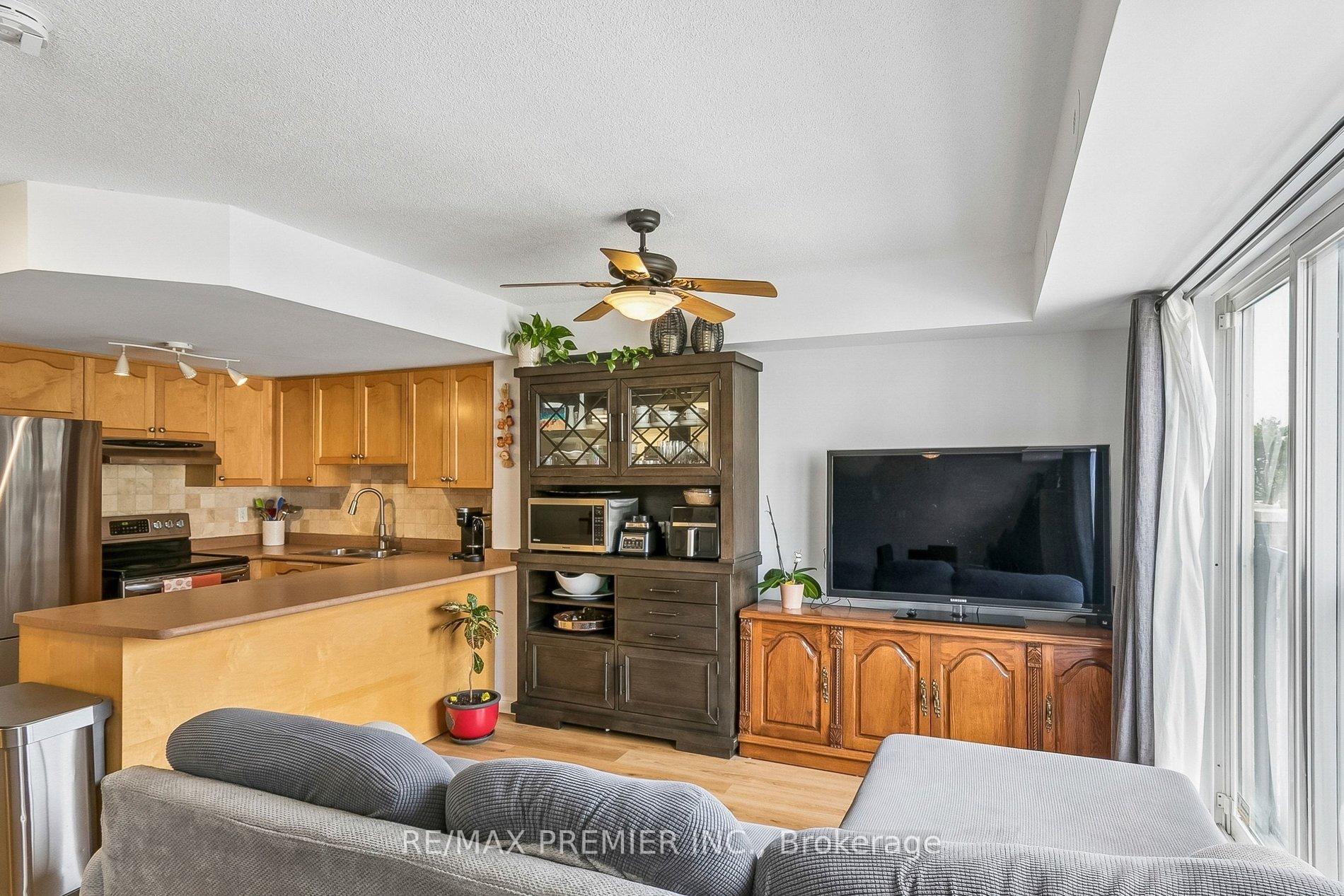 Photo 9 of Unit 2152, 105 George Appleton Way, North York, Downsview-Roding-CFB — HOMEH