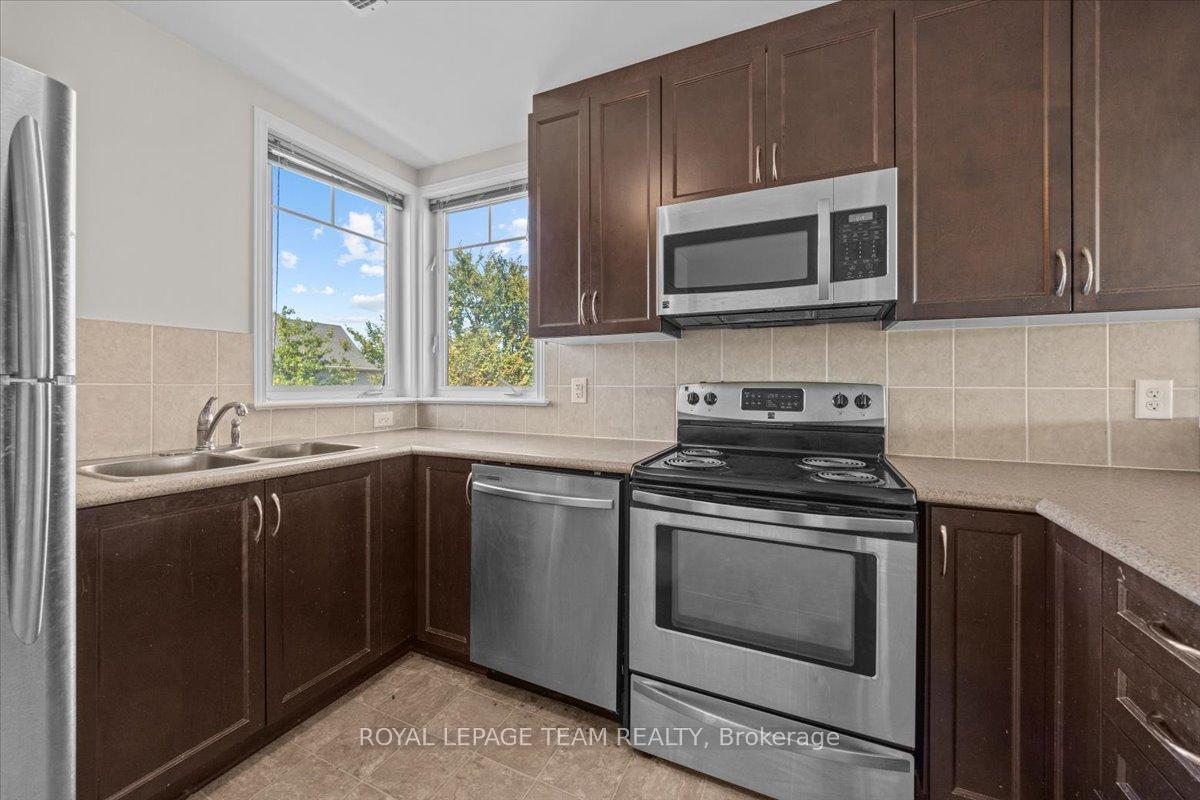 Photo 18 of 282 Espin Heights, Ottawa, Barrhaven - Stonebridge — HOMEH