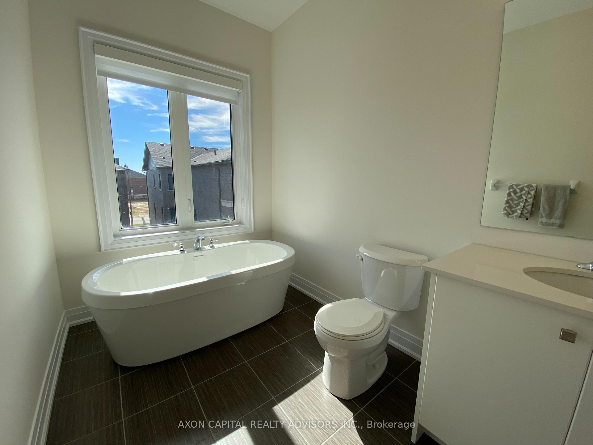 Photo 11 of 39 Mindanao Avenue, Markham, Victoria Manor-Jennings Gate — HOMEH