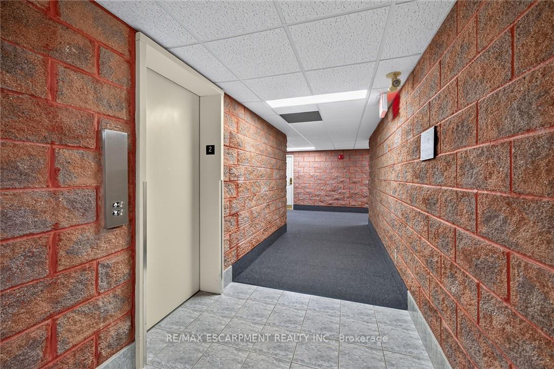 Photo 6 of Unit 202, 5 Mill Pond Court, Norfolk, Simcoe — HOMEH