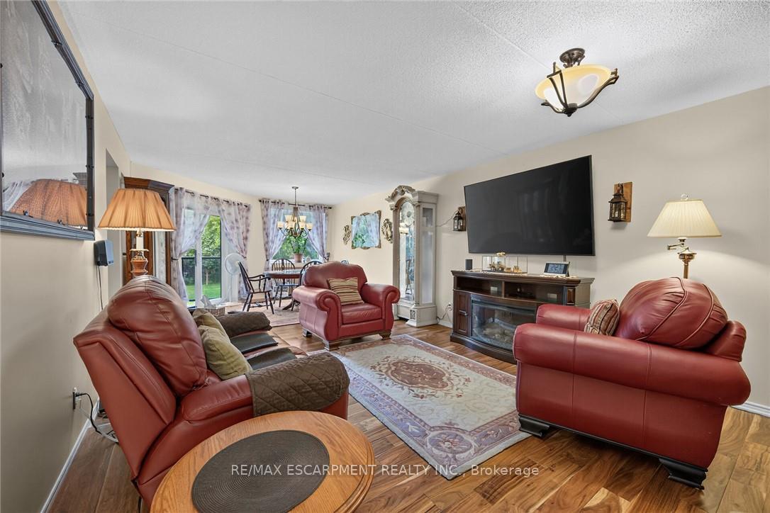 Photo 14 of Unit 202, 5 Mill Pond Court, Norfolk, Simcoe — HOMEH