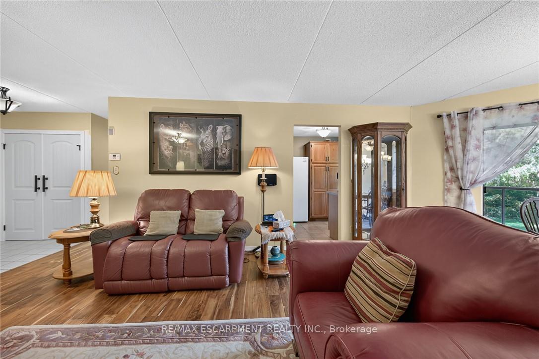 Photo 15 of Unit 202, 5 Mill Pond Court, Norfolk, Simcoe — HOMEH