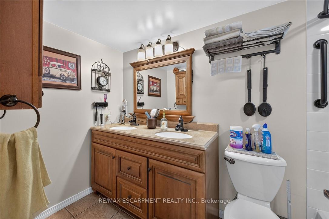 Photo 25 of Unit 202, 5 Mill Pond Court, Norfolk, Simcoe — HOMEH