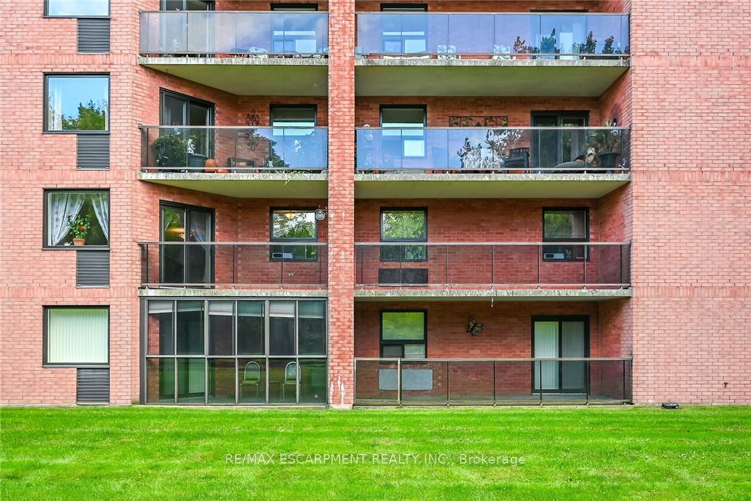 Photo 40 of Unit 202, 5 Mill Pond Court, Norfolk, Simcoe — HOMEH