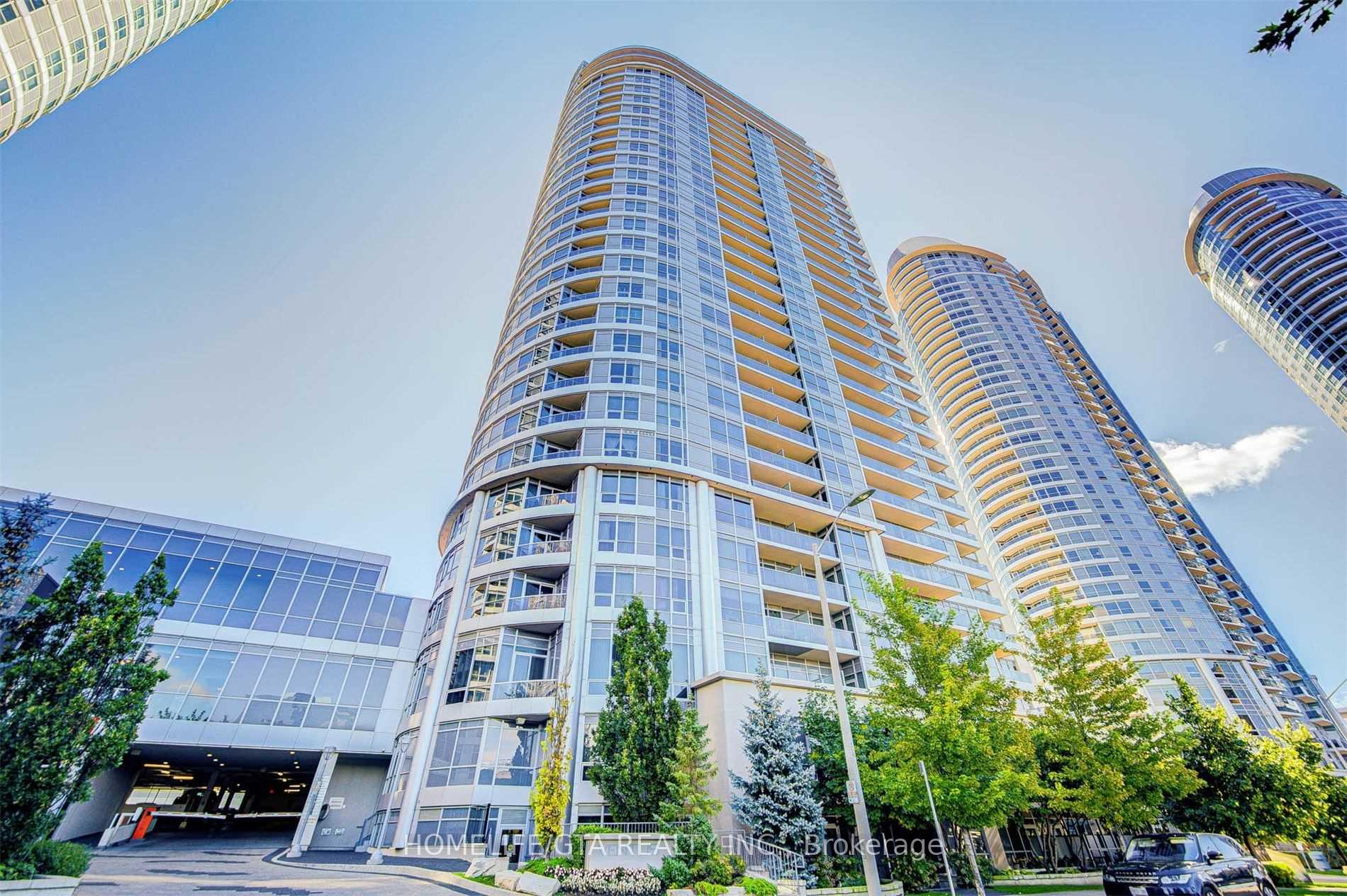 Front of Unit 905, 151 Village Green Square