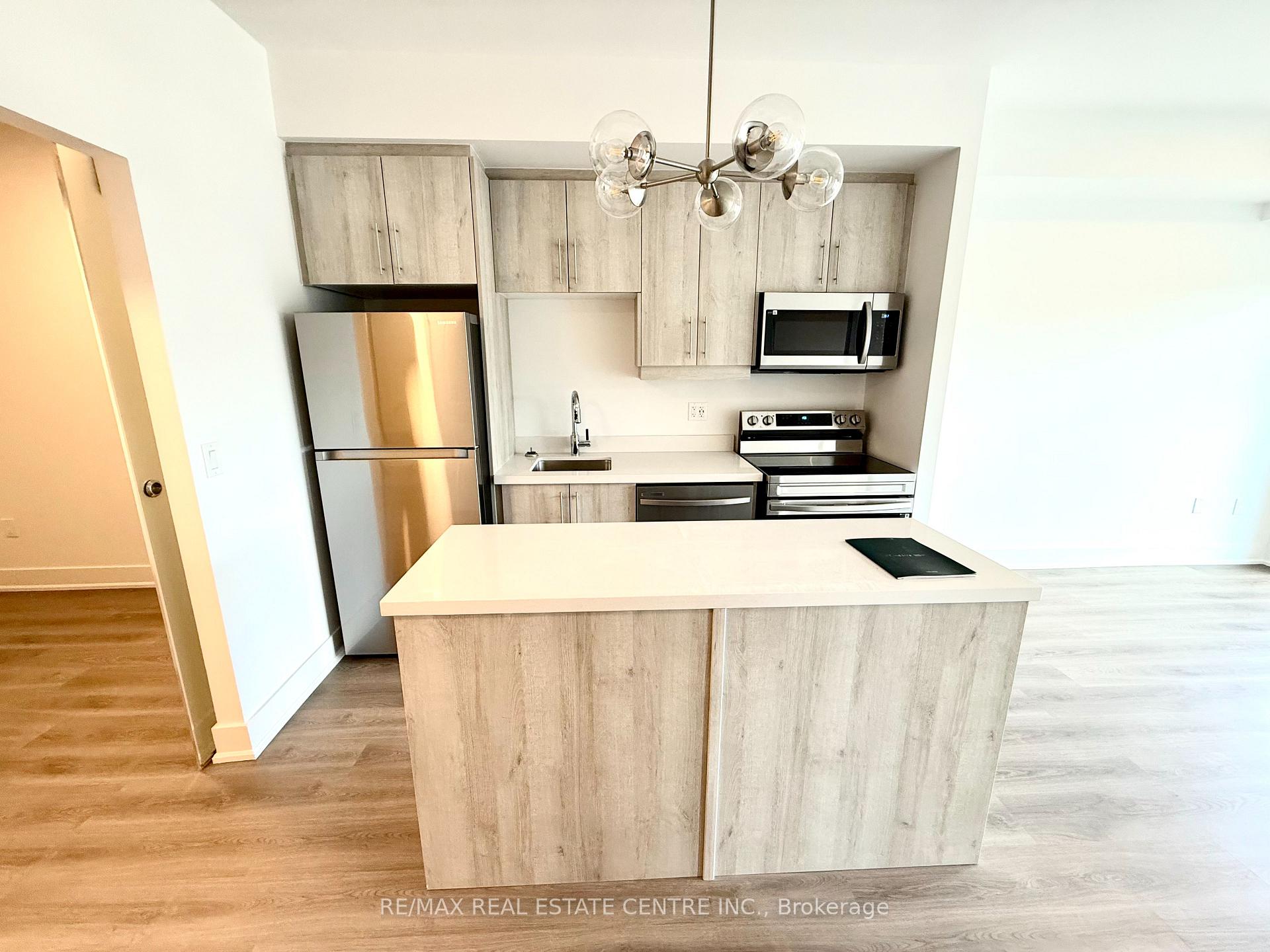 Photo 4 of Unit 224, 575 Conklin Road, Brantford, Henderson-Sky Acres — HOMEH
