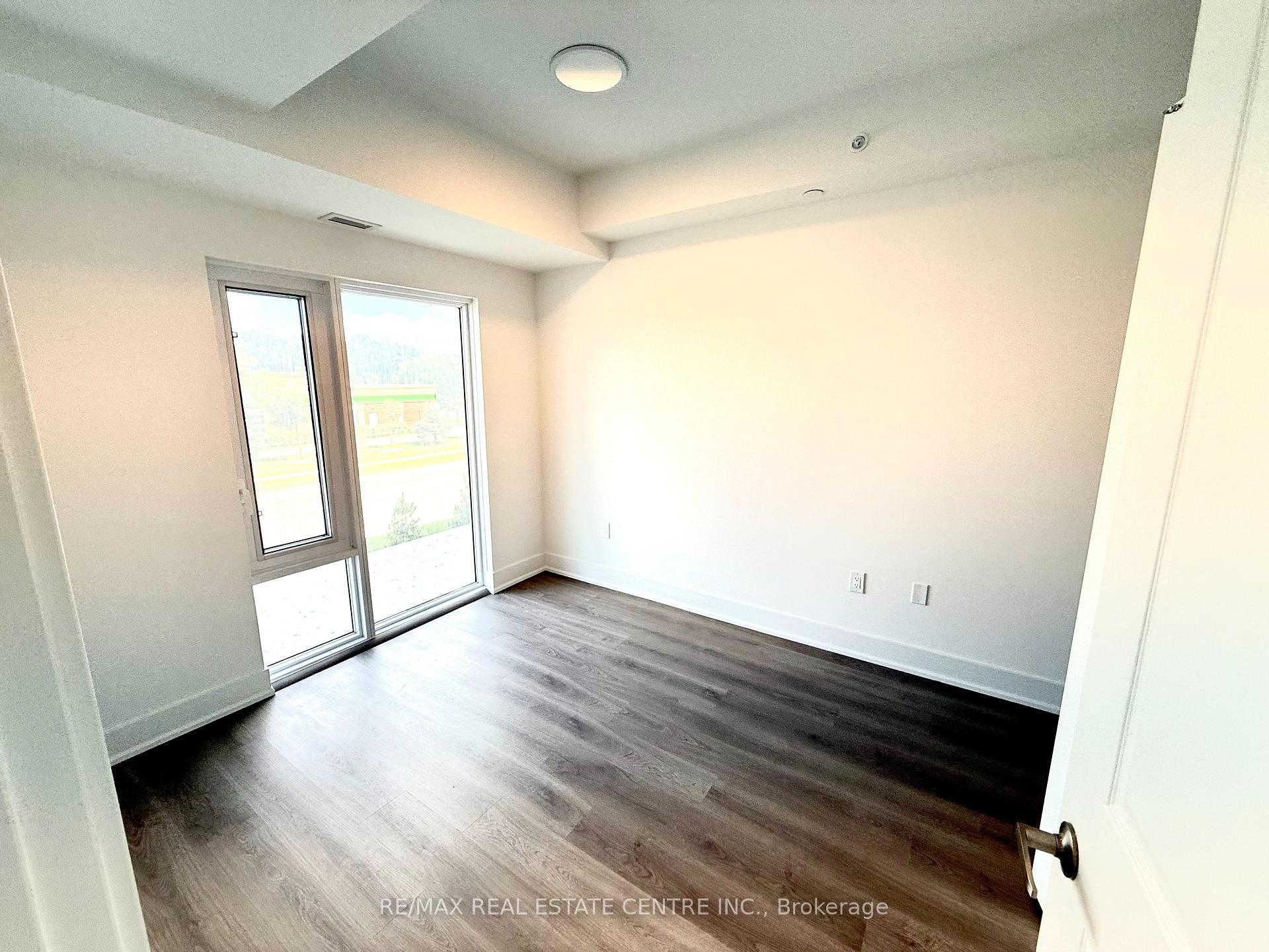 Photo 9 of Unit 224, 575 Conklin Road, Brantford, Henderson-Sky Acres — HOMEH