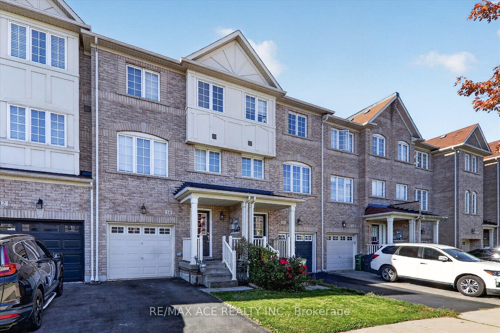 Photo 3 of 14 Pilkington Crescent, Whitby, Pringle Creek — HOMEH
