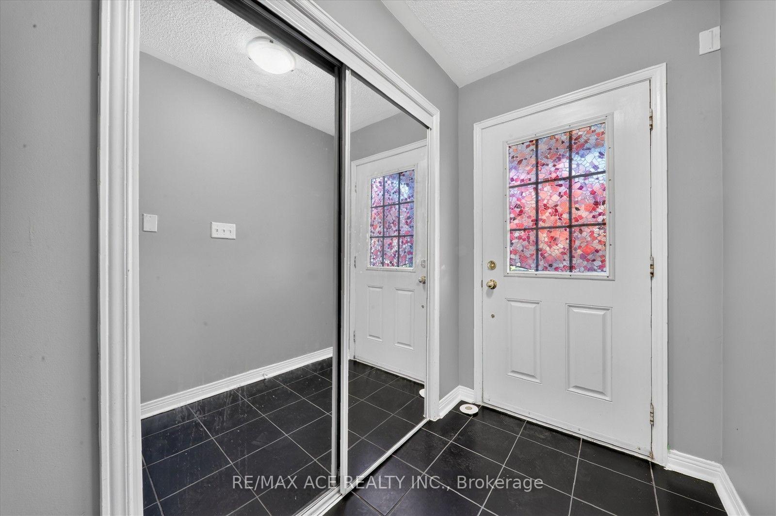 Photo 6 of 14 Pilkington Crescent, Whitby, Pringle Creek — HOMEH