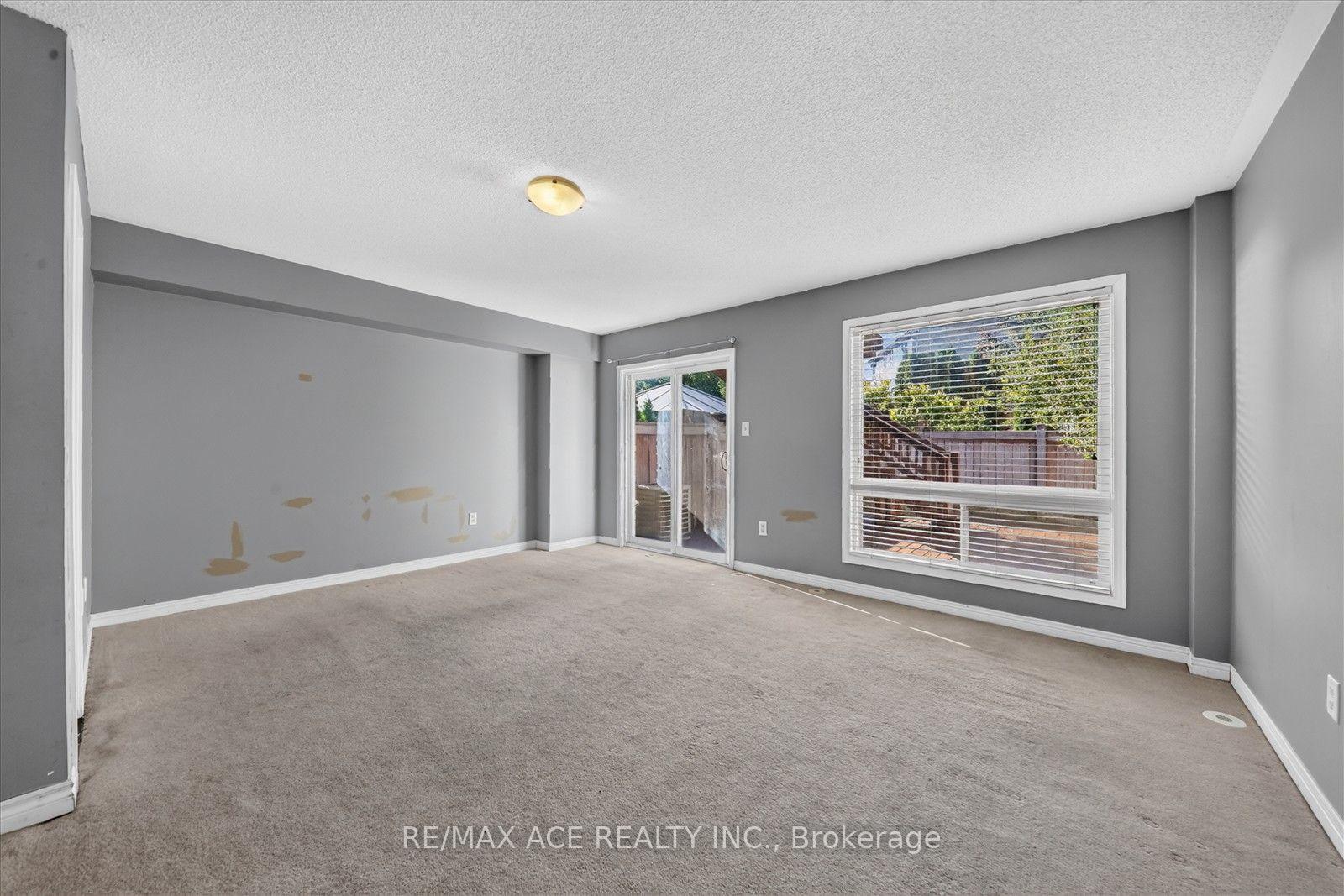 Photo 7 of 14 Pilkington Crescent, Whitby, Pringle Creek — HOMEH