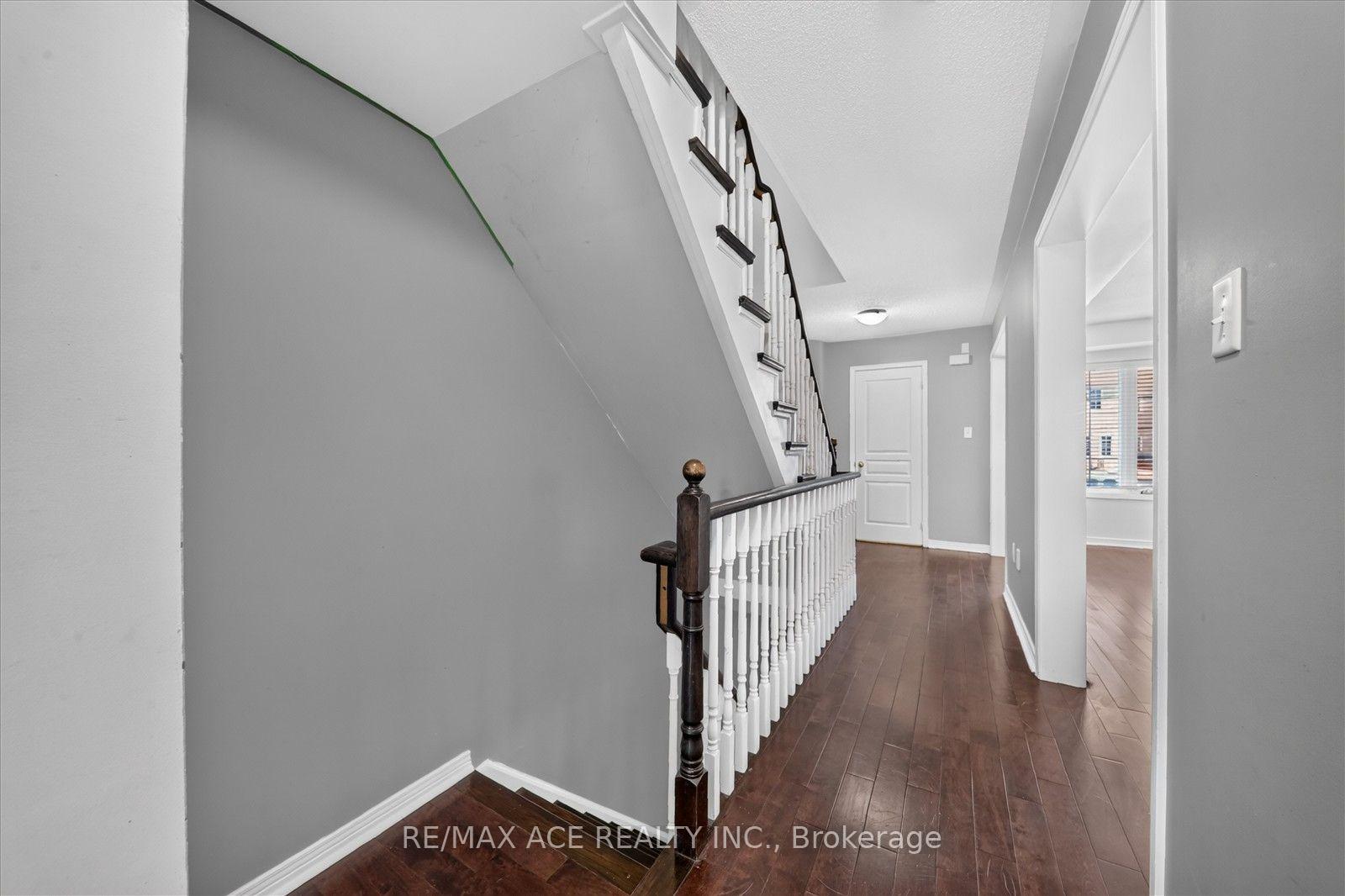 Photo 12 of 14 Pilkington Crescent, Whitby, Pringle Creek — HOMEH