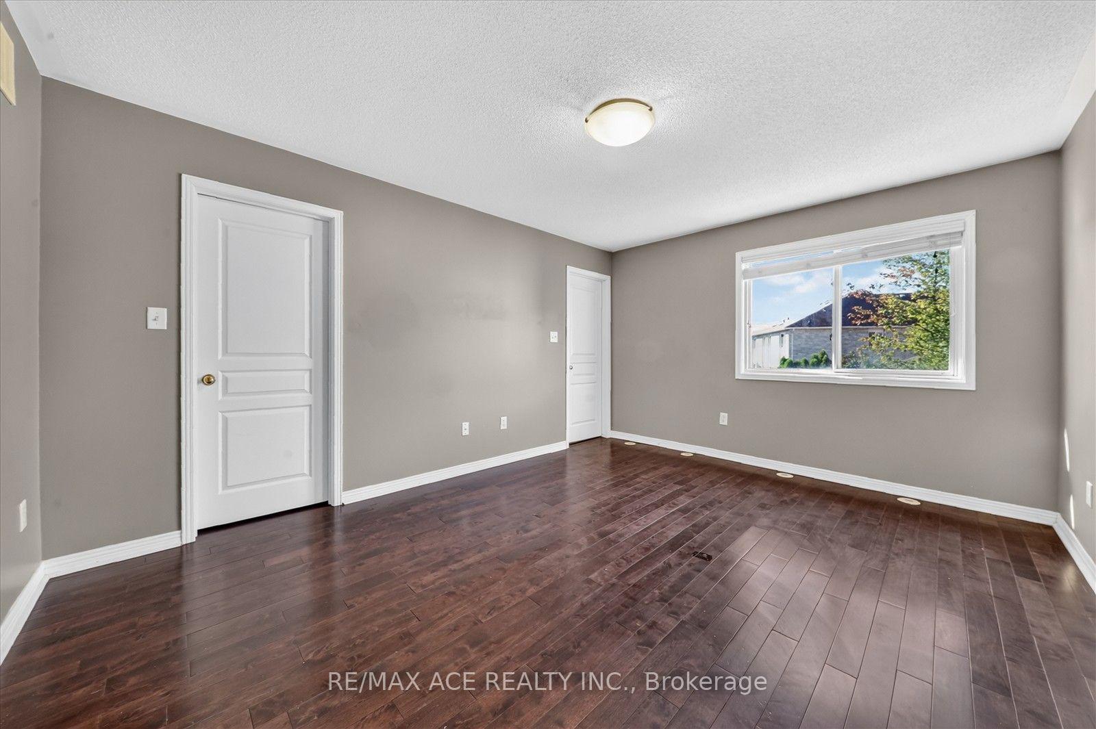 Photo 26 of 14 Pilkington Crescent, Whitby, Pringle Creek — HOMEH