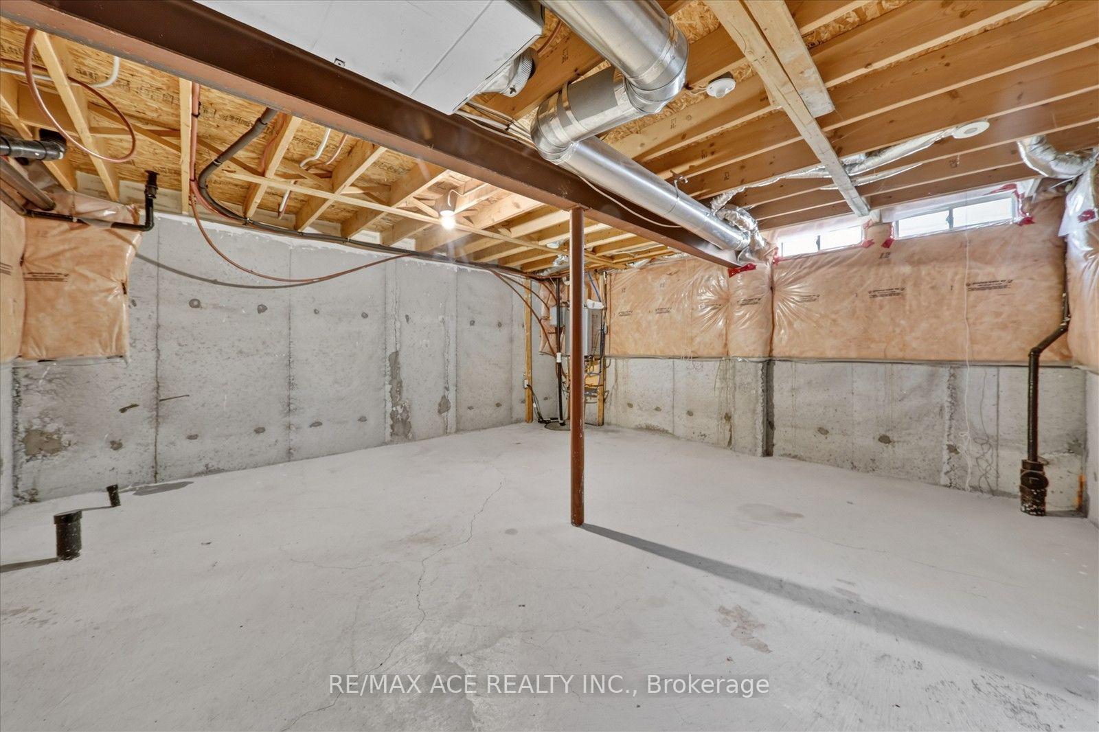 Photo 35 of 14 Pilkington Crescent, Whitby, Pringle Creek — HOMEH