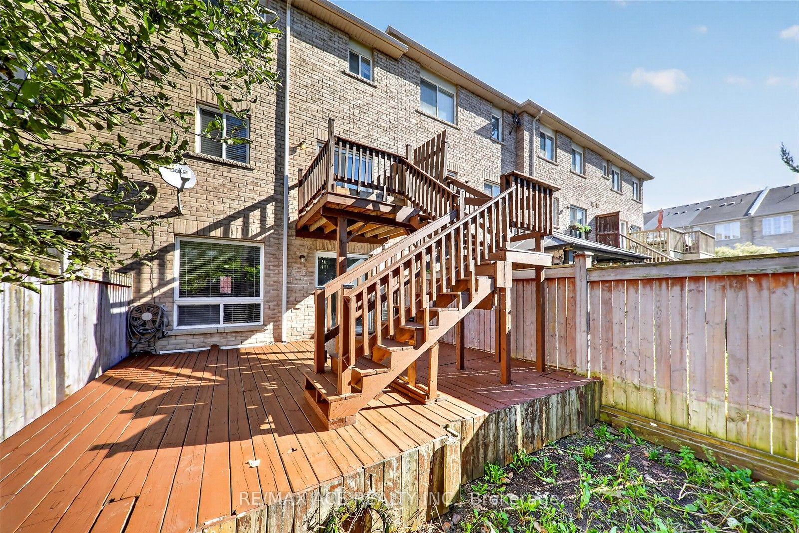 Photo 38 of 14 Pilkington Crescent, Whitby, Pringle Creek — HOMEH