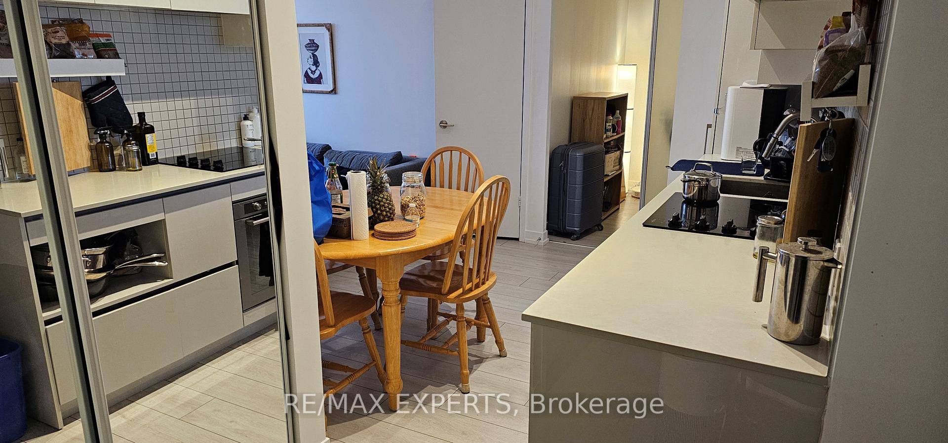 Photo 4 of Unit 1912, 898 Portage Parkway, Vaughan, Vaughan Corporate Centre — HOMEH