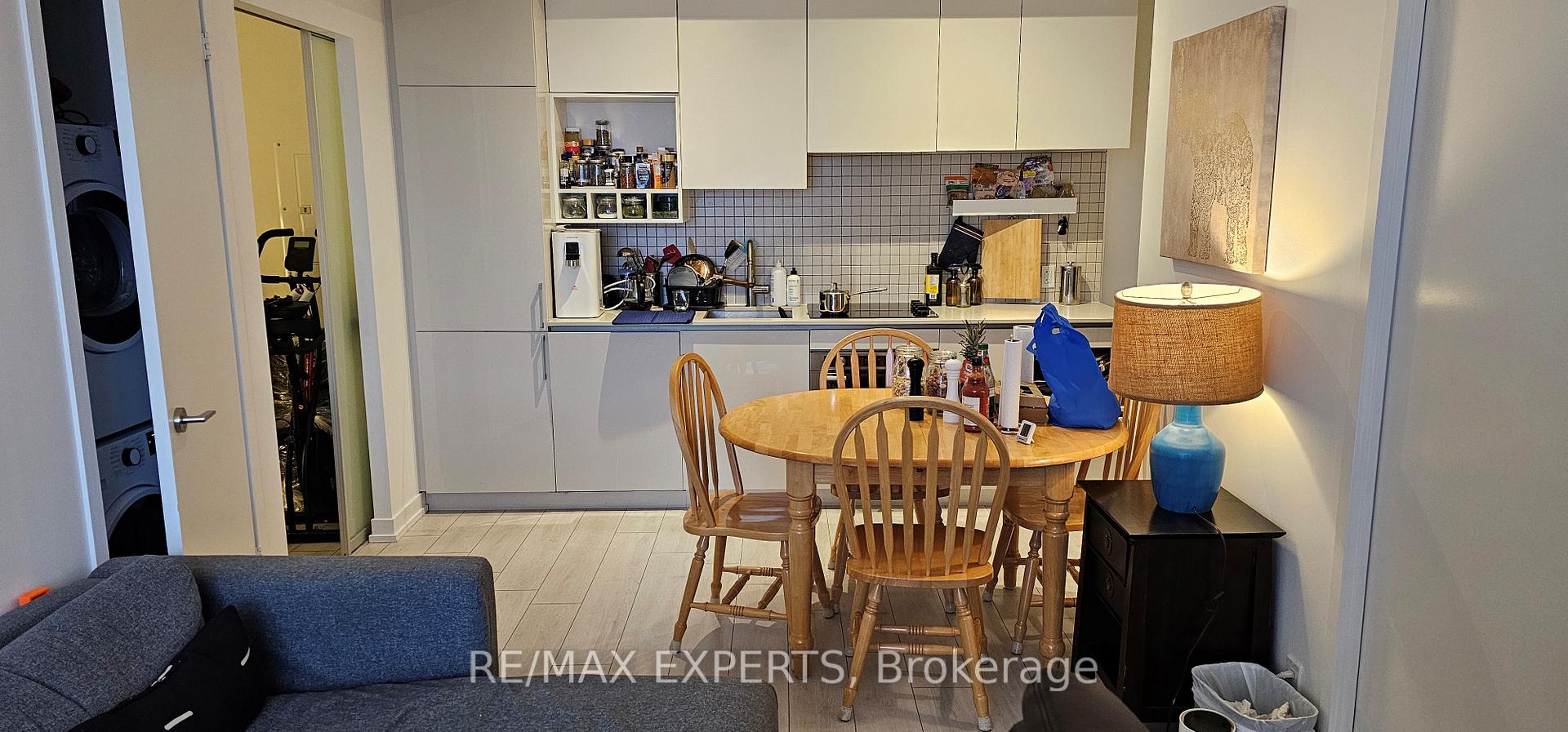 Photo 7 of Unit 1912, 898 Portage Parkway, Vaughan, Vaughan Corporate Centre — HOMEH