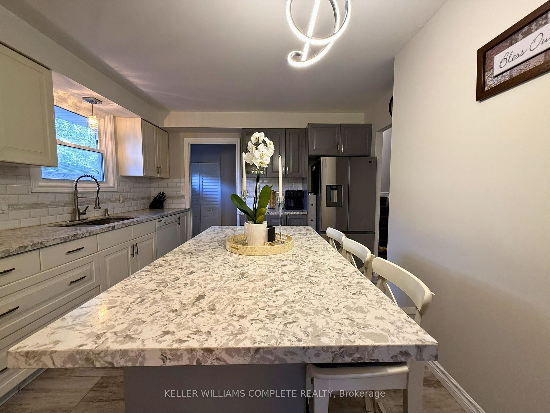 Photo 9 of 1 Halene Court, St. Catharines, Lakeshore — HOMEH