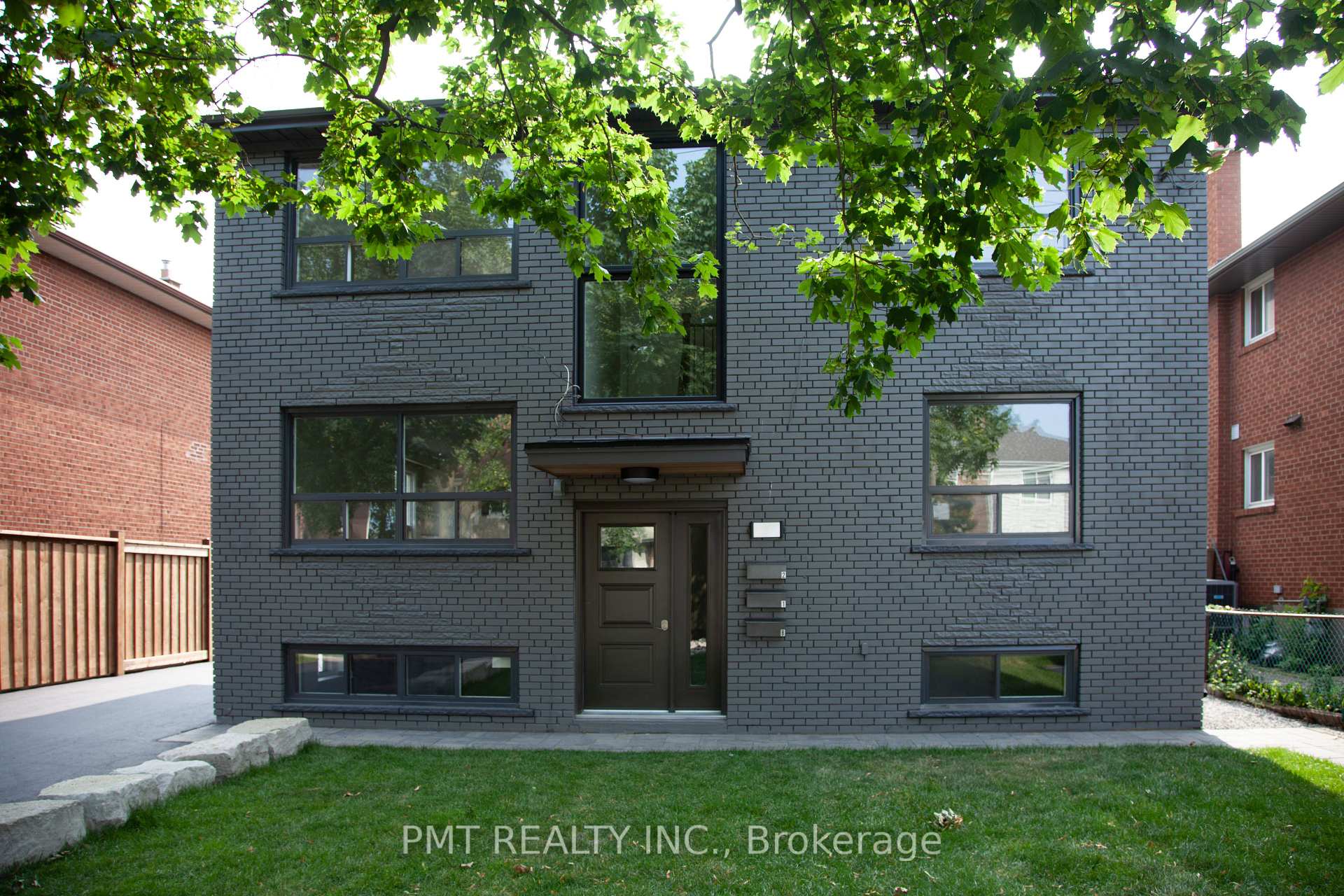 Photo 1 of Unit Basement, 34 Robindale Avenue, Etobicoke, Alderwood — HOMEH