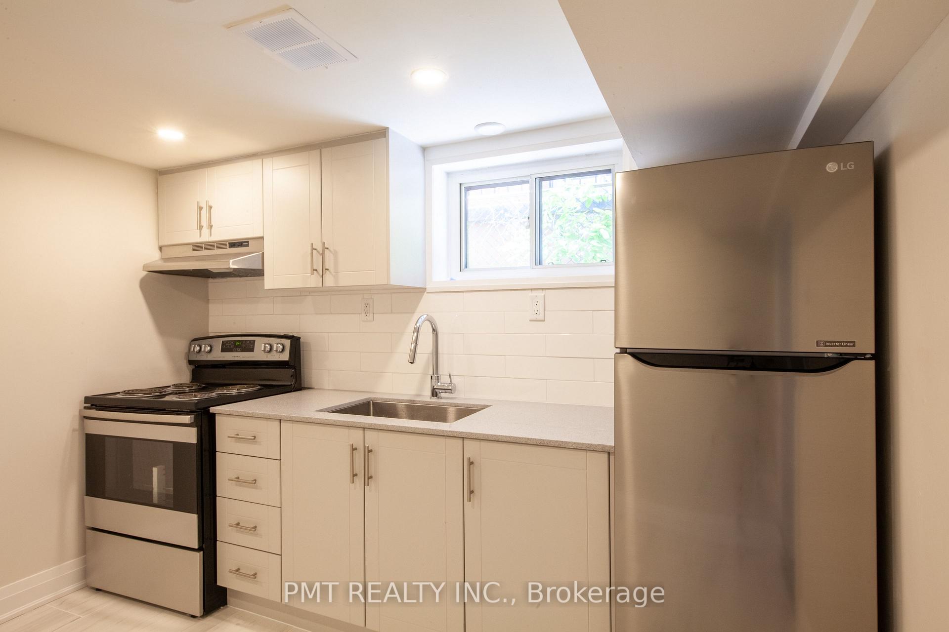 Photo 2 of Unit Basement, 34 Robindale Avenue, Etobicoke, Alderwood — HOMEH