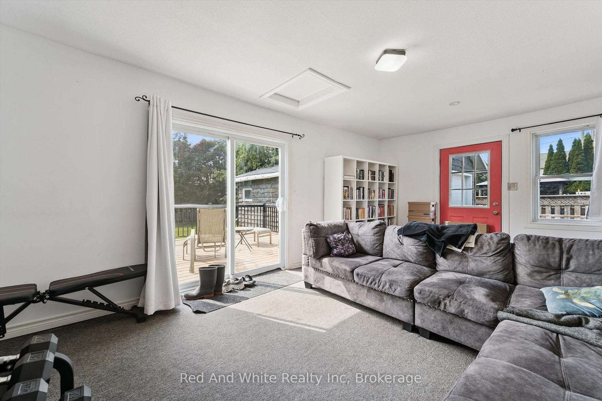 Photo 13 of 2990 Lobsinger Line, Woolwich — HOMEH