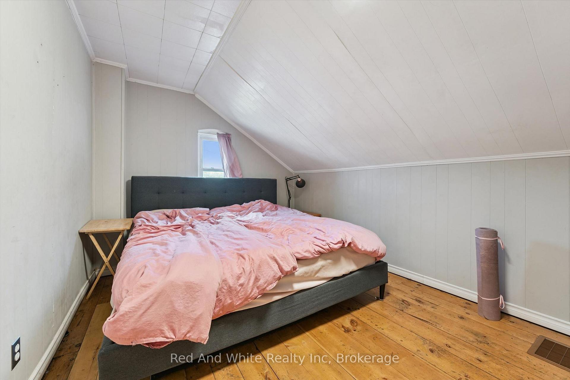 Photo 15 of 2990 Lobsinger Line, Woolwich — HOMEH