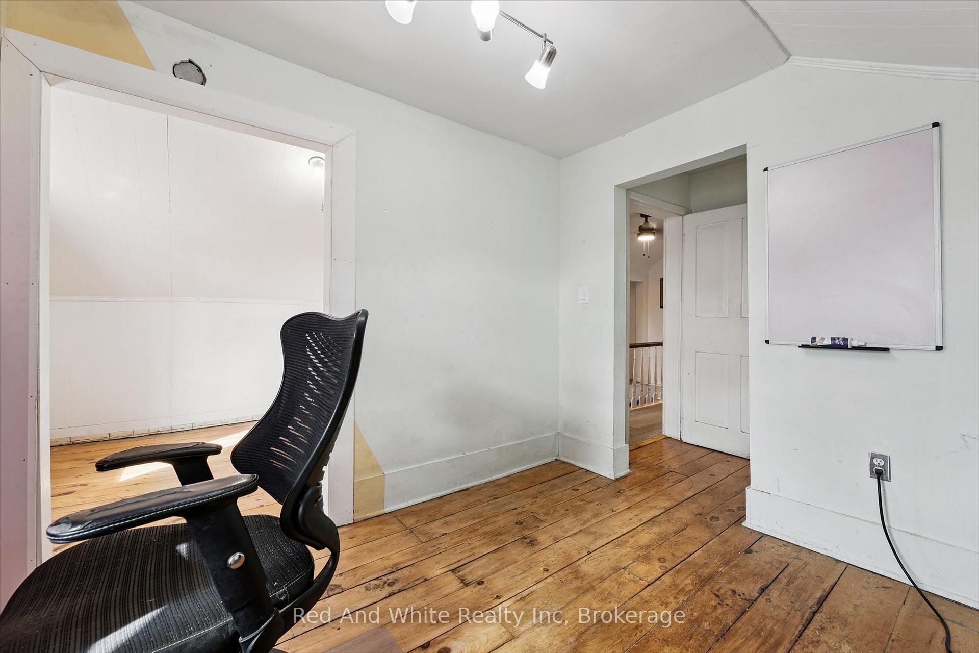 Photo 17 of 2990 Lobsinger Line, Woolwich — HOMEH
