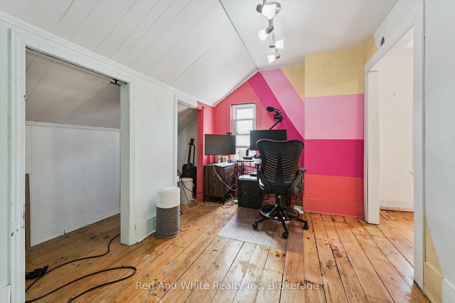 Photo 18 of 2990 Lobsinger Line, Woolwich — HOMEH